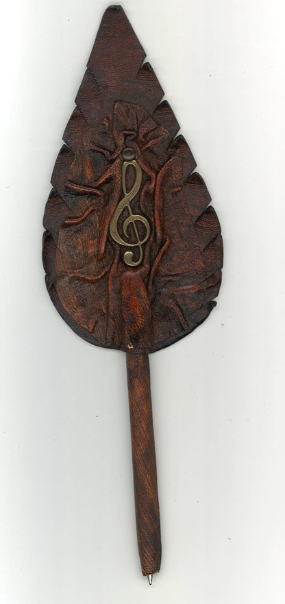 Gothic Handcrafted Leather Pen ML Marcaleather